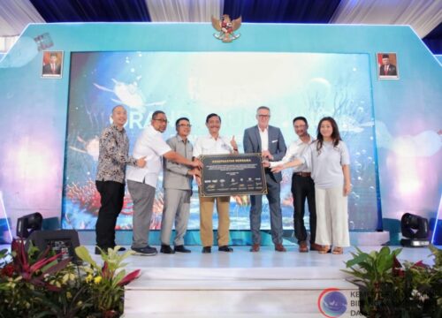 Menko Marves Resmikan Pengelolaan Sampah Plastik di Batam: 20 Juta Botol Plastik Didaur Ulang