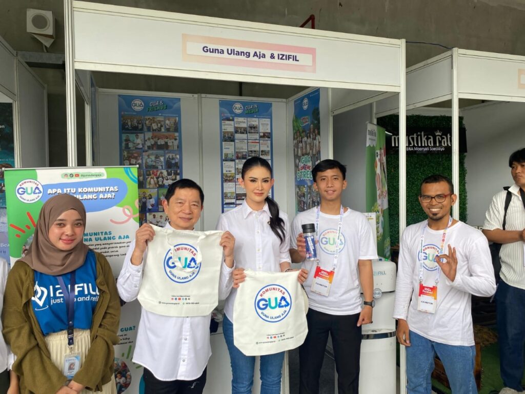 Kunjungi Booth Komunitas GUA, Menteri Monoarfa: Bagus Ini