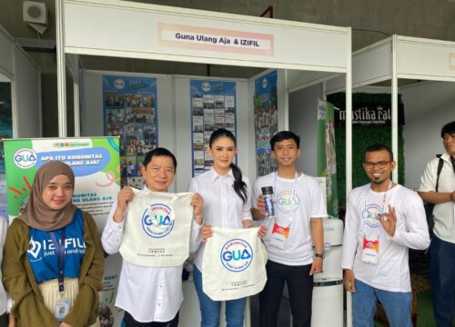 Kunjungi Booth Komunitas GUA, Menteri Monoarfa: Bagus Ini